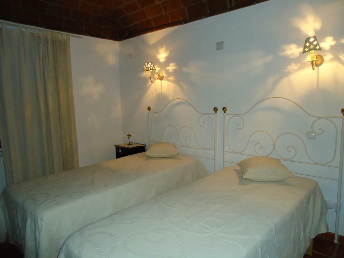 Monte Da Avo Chica Hotel Monsaraz Buitenkant foto