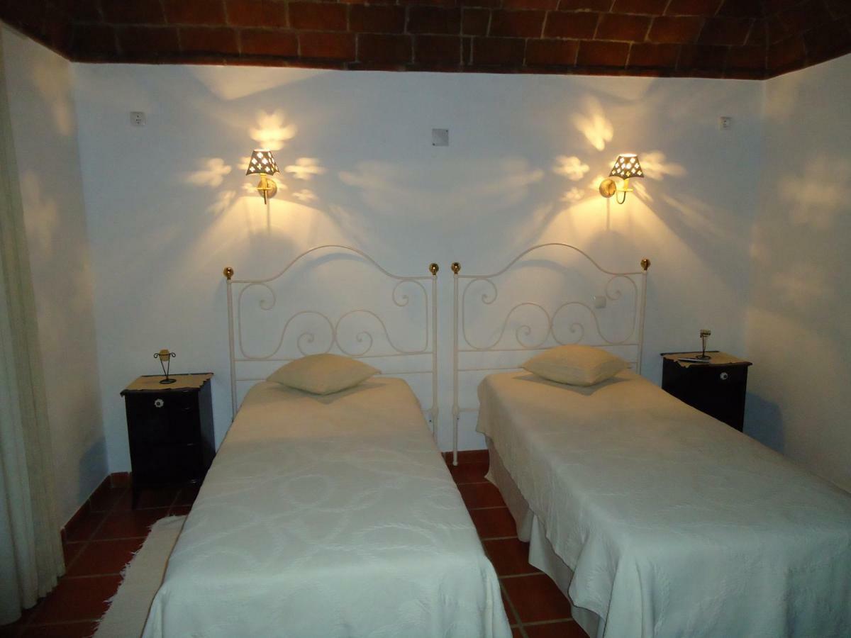 Monte Da Avo Chica Hotel Monsaraz Buitenkant foto